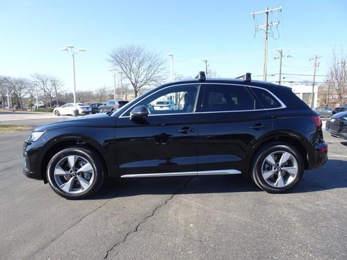 2023 Audi Q5 Premium