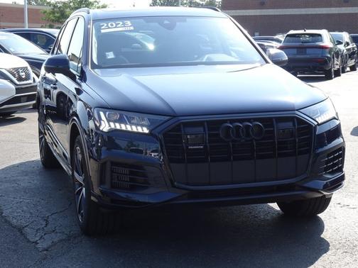 Waitomo Blue Metallic 2023 Audi Q7 Premium Plus