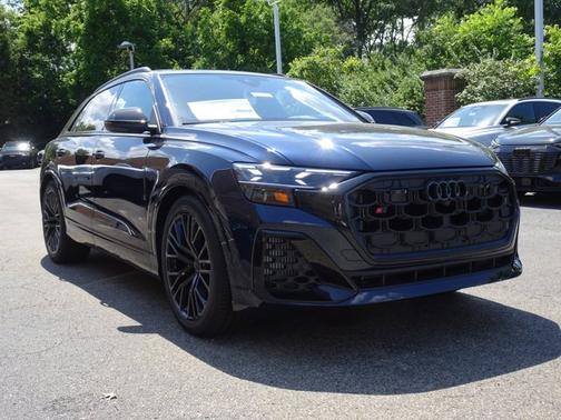 Waitomo Blue Metallic 2026 Audi SQ8 Prestige