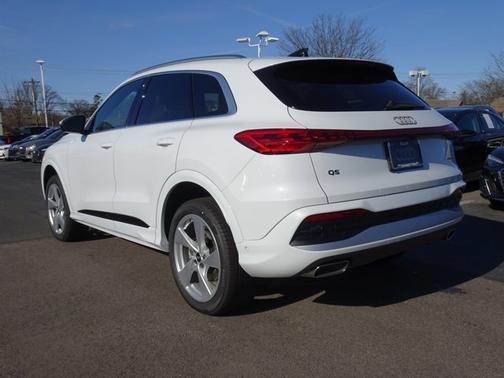 2025 Audi Q5 Premium Plus