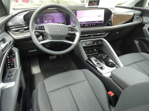 Glacier White Metallic 2026 Audi Q5 Premium Plus
