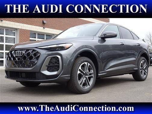 Daytona Gray Metallic 2026 Audi Q5 Sportback Premium