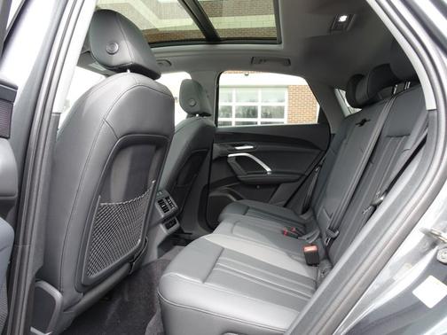 Daytona Gray Metallic 2026 Audi Q5 Sportback Premium