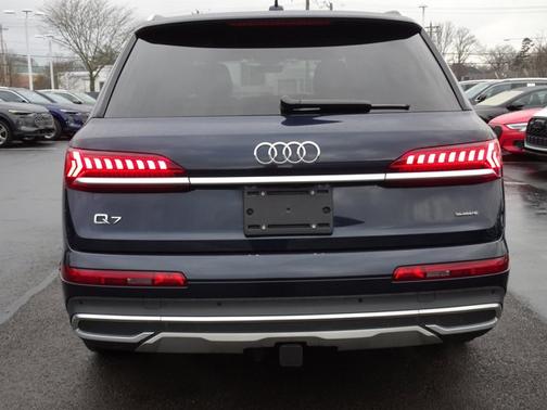 2023 Audi Q7 Premium Plus