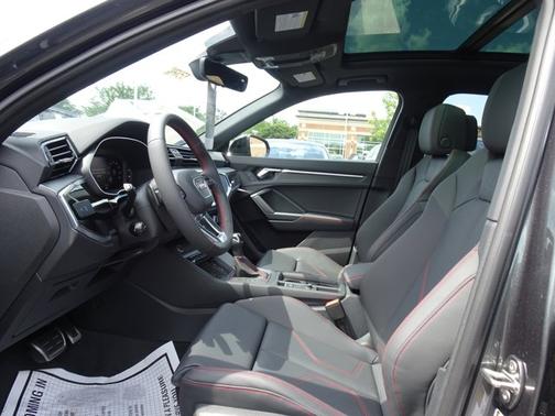 2025 Audi Q3 S line Premium Plus