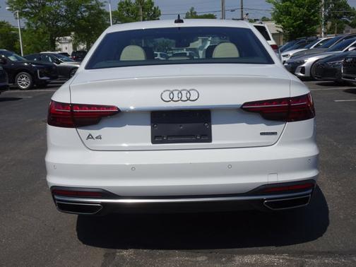 Glacier White Metallic 2023 Audi A4 S line Premium Plus
