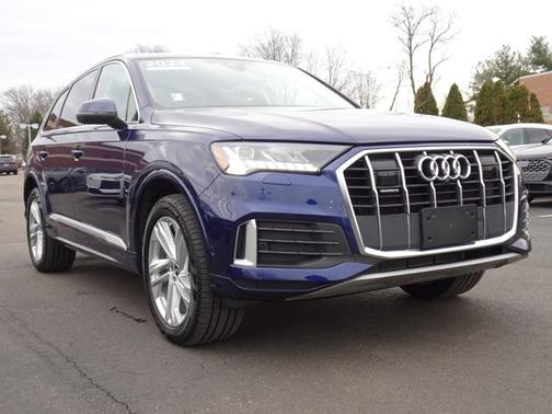 2024 Audi Q7 Premium Plus