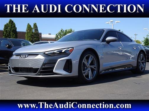Florett Silver Metallic 2022 Audi e-tron GT Premium Plus