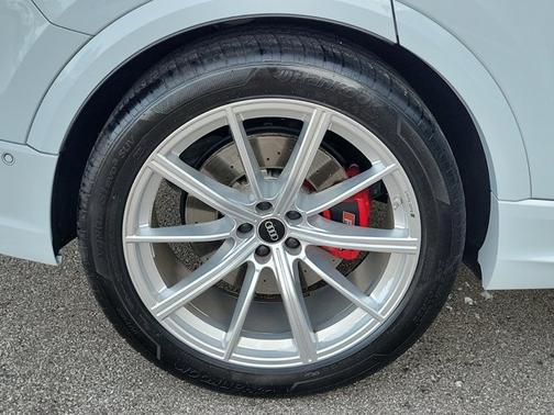 2024 Audi RS Q8 4DR QTRO 4.0 TFSI
