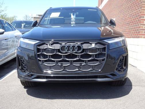 2026 Audi Q7 Premium Plus