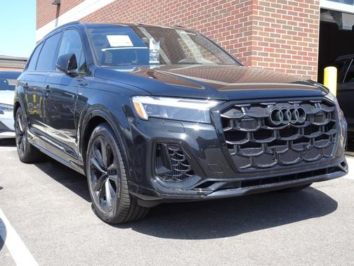 2026 Audi Q7 Premium Plus