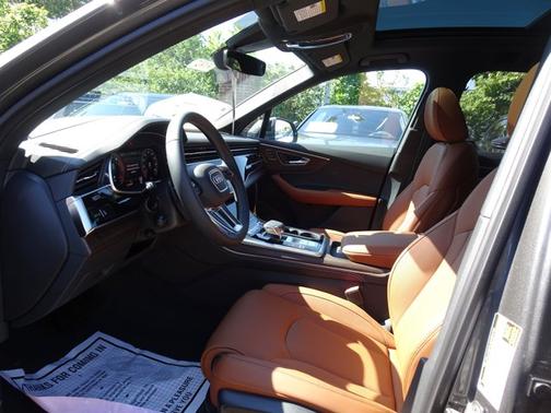 2025 Audi Q7 Prestige