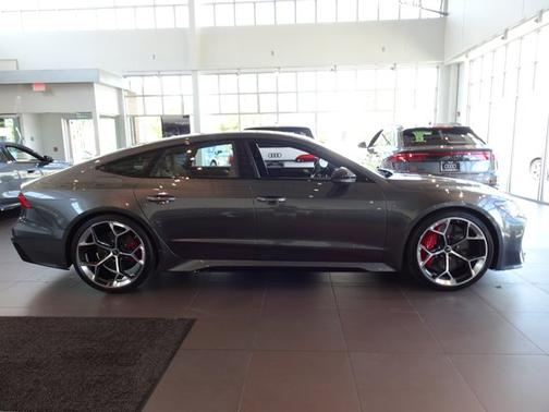 2025 Audi RS 7 performance