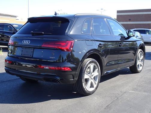 2025 Audi Q5 S line Premium