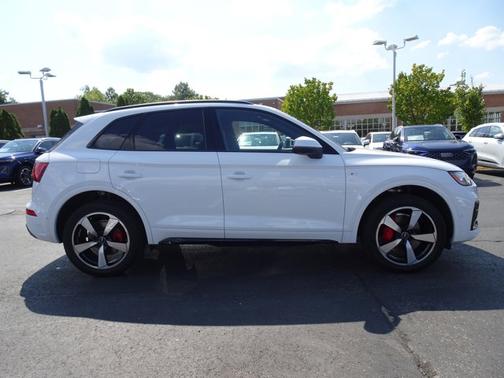 2024 Audi Q5 S line Prestige
