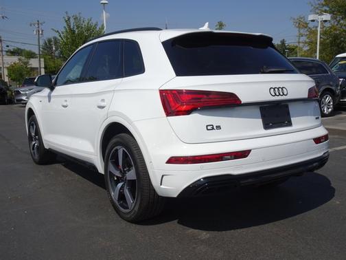 2024 Audi Q5 S line Prestige