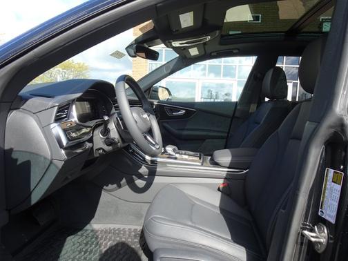 2026 Audi Q8 Premium Plus