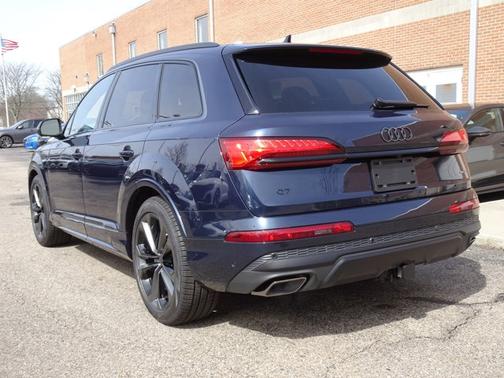 2026 Audi Q7 Premium Plus