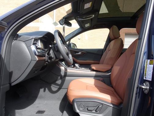2026 Audi Q7 Premium Plus