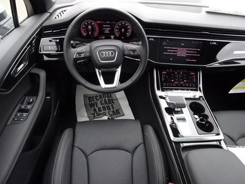 2025 Audi Q7 Prestige