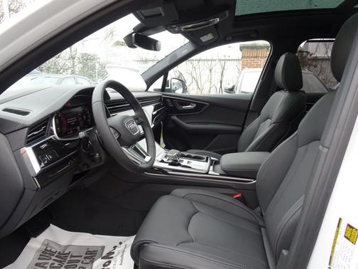 2025 Audi Q7 Prestige