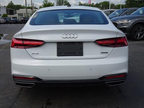 2025 Audi A5 Sportback S line Premium
