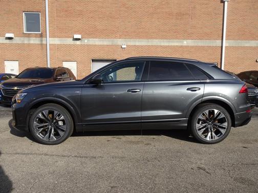 2026 Audi Q8 Premium Plus