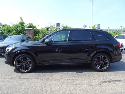 2025 Audi Q7 Premium Plus