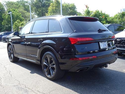 2025 Audi Q7 Premium Plus