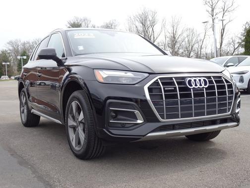 2023 Audi Q5 Premium Plus