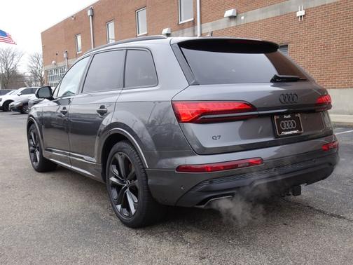 2026 Audi Q7 Premium Plus