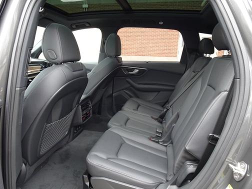 2026 Audi Q7 Premium Plus