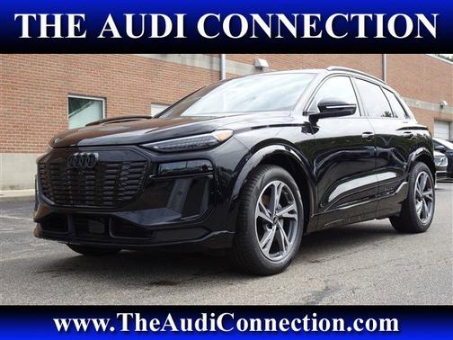 Mythos Black Metallic 2027 Audi Q6 e-tron Prestige