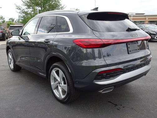 2025 Audi Q5 Premium Plus