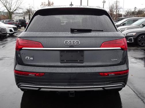 2023 Audi Q5 Premium Plus