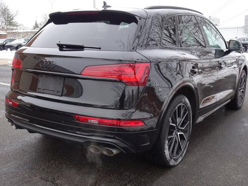 2024 Audi SQ5 Premium Plus