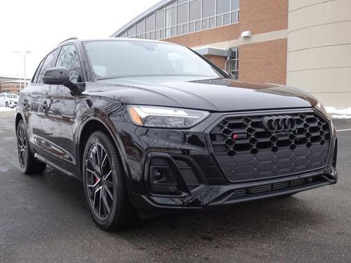 2024 Audi SQ5 Premium Plus