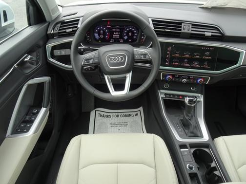 2025 Audi Q3 S line Premium