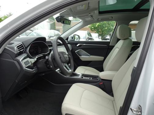 2025 Audi Q3 S line Premium Plus