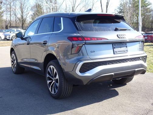2026 Audi Q3 S line