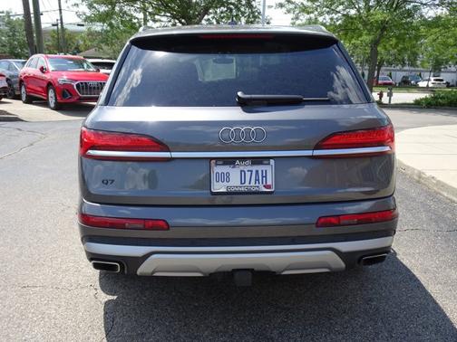 2025 Audi Q7 Premium Plus