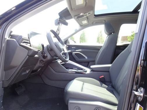 Mythos Black Metallic 2026 Audi Q5 Premium Plus