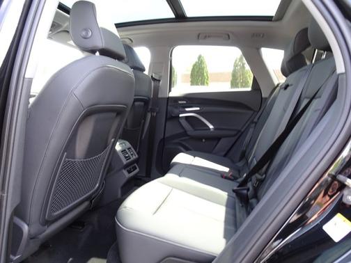 Mythos Black Metallic 2026 Audi Q5 Premium Plus