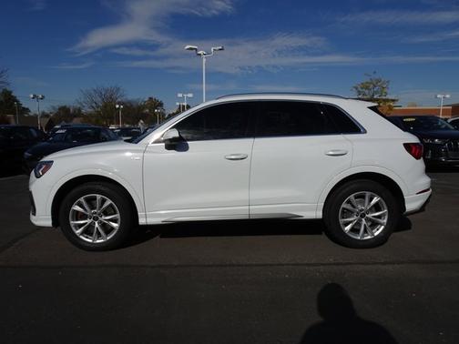 2022 Audi Q3 S line Premium Plus