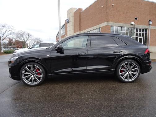 2026 Audi Q8 Prestige