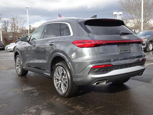 2025 Audi Q5 Premium Plus