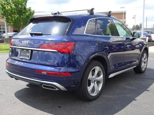2022 Audi Q5 S line Premium Plus