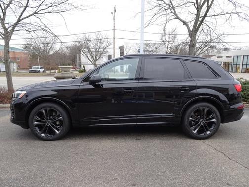 2026 Audi Q7 Premium Plus