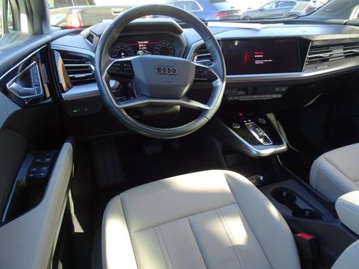 2024 Audi Q4 e-tron Prestige