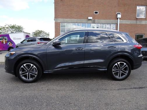 2025 Audi Q5 Premium Plus
